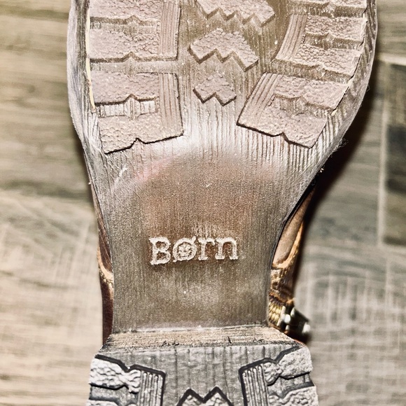 BORN Genuine Leather Women’s Lace Up Heeled Boots - Picture 4 of 8